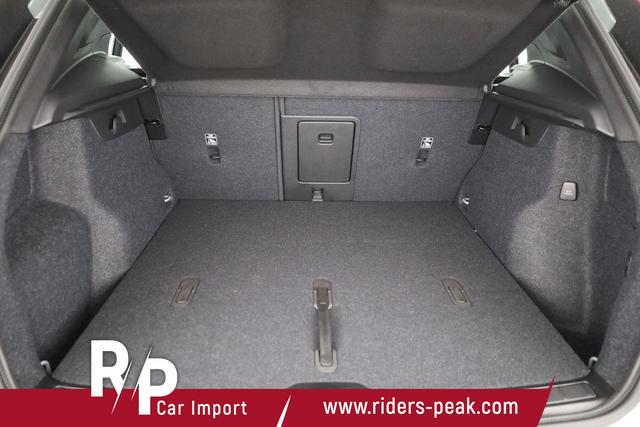 Volvo XC40 Core 2WD B3 Mild-Hybrid Core, AHK, Navi, LED, Winter, Kamera, el. Klappe 