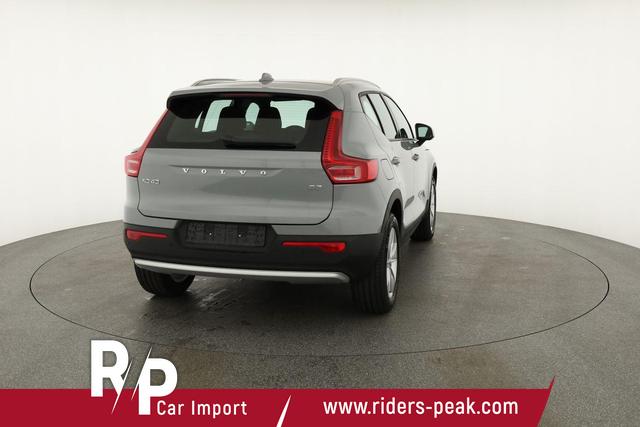 Volvo XC40 Core 2WD B3 Mild-Hybrid Core, AHK, Navi, LED, Winter, Kamera, el. Klappe 