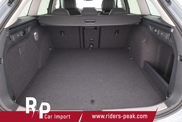 Skoda Superb Combi 1.5 TSI iV 150kW Selection DSG Selection, AHK, Matrix, Side, el. Klappe, Navi 