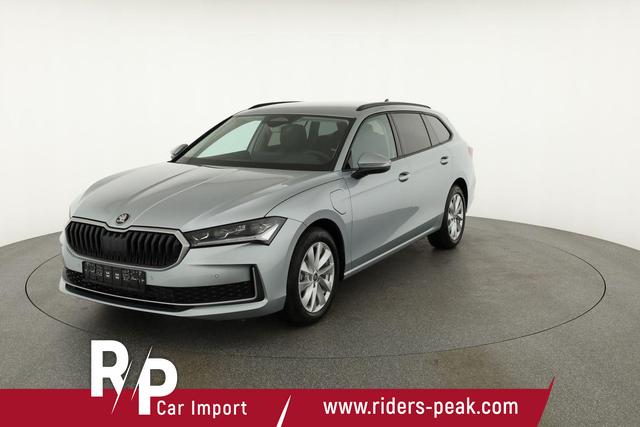 Skoda Superb Combi 1.5 TSI iV 150kW Selection DSG Selection, AHK, Matrix, Side, el. Klappe, Navi 