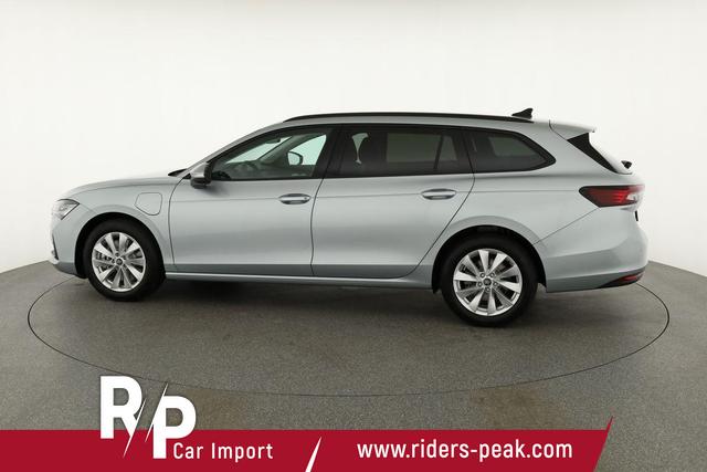 Skoda Superb Combi 1.5 TSI iV 150kW Selection DSG Selection, AHK, Matrix, Side, el. Klappe, Navi 