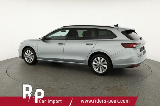 Skoda Superb Combi 1.5 TSI iV 150kW Selection DSG Selection, AHK, Matrix, Side, el. Klappe, Navi 