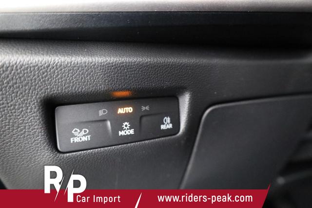 Skoda Superb Combi 1.5 TSI iV 150kW Selection DSG Selection, AHK, Matrix, Side, el. Klappe, Navi 