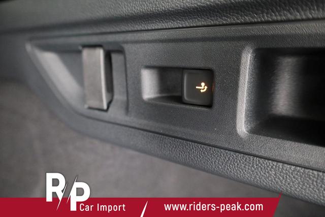 Skoda Superb Combi 1.5 TSI iV 150kW Selection DSG Selection, AHK, Matrix, Side, el. Klappe, Navi 