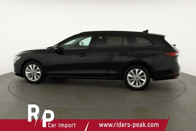 Skoda Superb Combi 1.5 TSI iV 150kW Selection DSG Selection, AHK, Matrix, Side, el. Klappe, Navi 