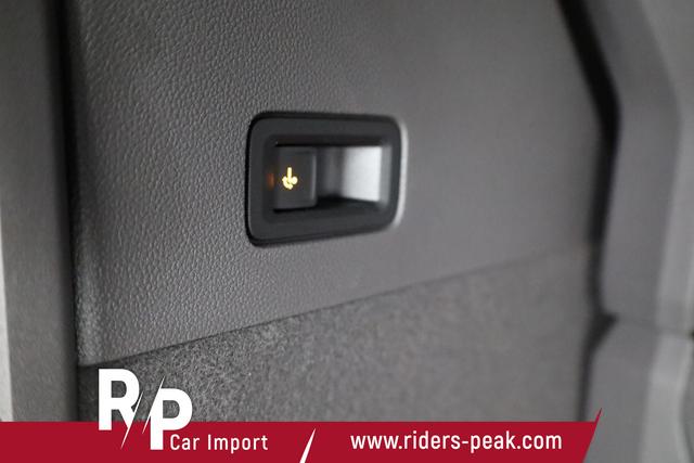 Volkswagen T7 Multivan Edition lang TDI DSG lang, 7-Sitzer, IQ.Light, AHK, Navi 