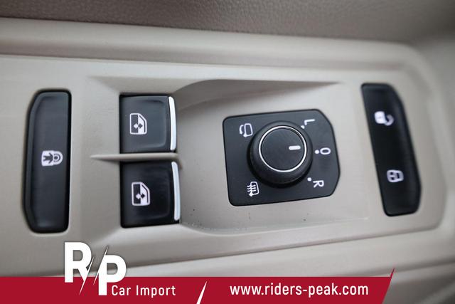 Volkswagen T7 Multivan Life lang TDI DSG Life, Teilleder, AHK, Navi, easyOpen, 7-Sitzer 