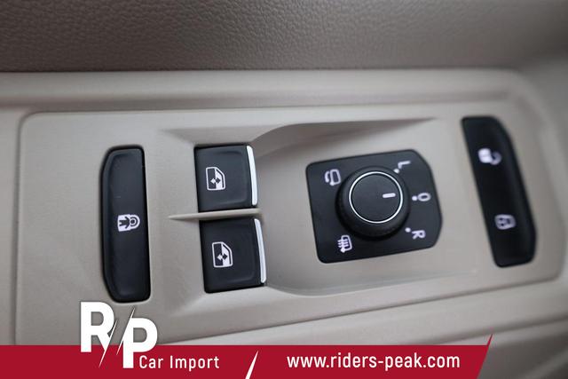 Volkswagen T7 Multivan Life lang TDI DSG Life, Teilleder, AHK, Navi, easyOpen, 7-Sitzer 