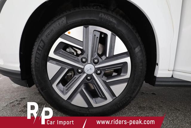 Hyundai KONA Trend Elektro 2WD EV 64kWh Style, Navi, HuD, Wärmepumpe, Kamera, Sitzheizung 