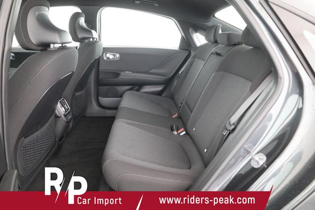 Hyundai IONIQ 6 77,4 kWh Base Long Range, Navi, Kamera, Winterpaket, Wärmepumpe 