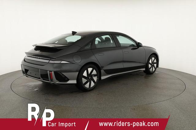 Hyundai IONIQ 6 77,4 kWh Base Long Range, Navi, Kamera, Winterpaket, Wärmepumpe 