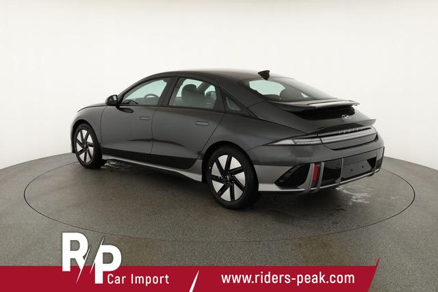 Hyundai IONIQ 6 77,4 kWh Base Long Range, Navi, Kamera, Winterpaket, Wärmepumpe 