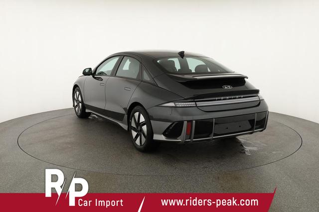 Hyundai IONIQ 6 77,4 kWh Base Long Range, Navi, Kamera, Winterpaket, Wärmepumpe 