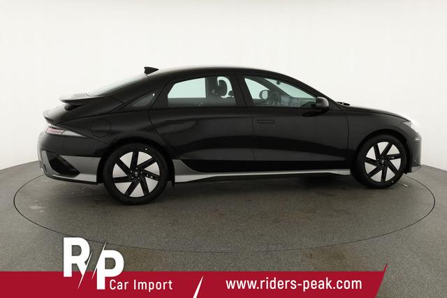 Hyundai IONIQ 6 77,4 kWh Base Long Range, Navi, Kamera, Winterpaket, Wärmepumpe 