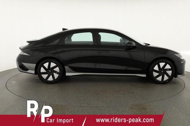 Hyundai IONIQ 6 77,4 kWh Base Long Range, Navi, Kamera, Winterpaket, Wärmepumpe 