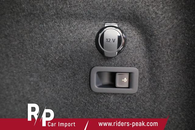 Volkswagen Golf 1.5 eTSI 110 kW R-Line VIII Variant DSG R-LINE, AHK, easyOpen, Navi, 18-Zoll, LED-Plus 