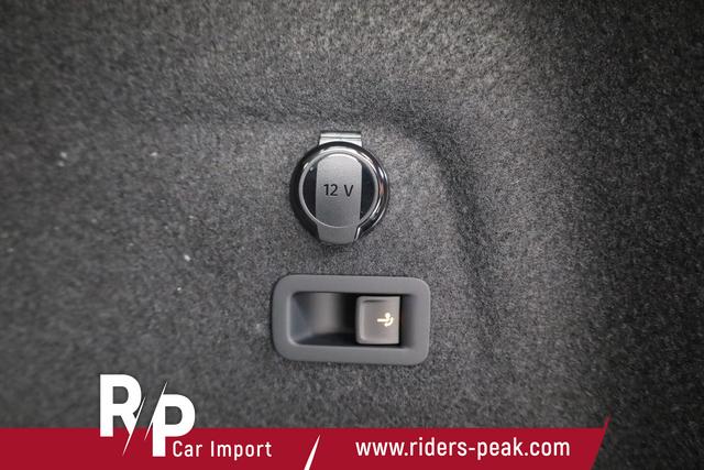 Volkswagen Golf Variant VIII 1.5 eTSI DSG Life, AHK, easyOpen, Kamera, Winter, 3-J Garantie 