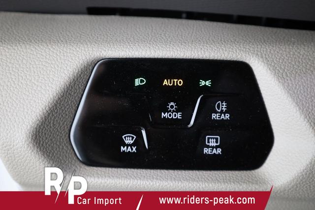 Volkswagen T7 Multivan Life lang TDI DSG Life, Teilleder, AHK, Navi, easyOpen, 7-Sitzer 