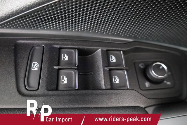 Volkswagen Tiguan 1.5 TSI eHybrid 200 kW R-Line Black, Pano, 20-Zoll, AHK, AreaView, 5-J Garantie 