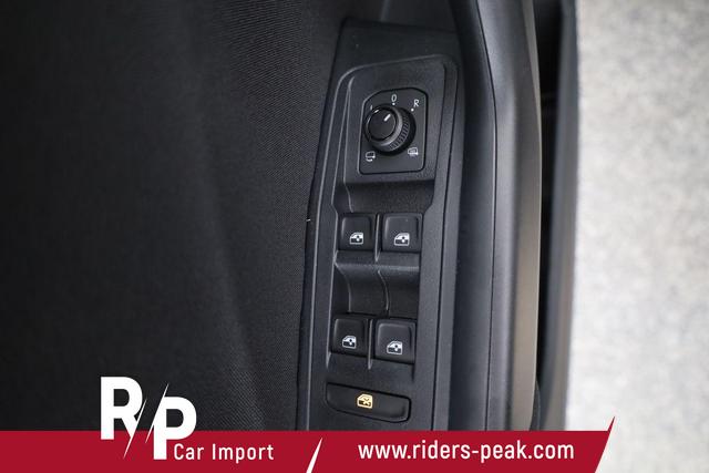 Volkswagen T-Roc Life 1.5 TSI DSG Life, AHK, Navi, Kamera, LED, Parklenk 