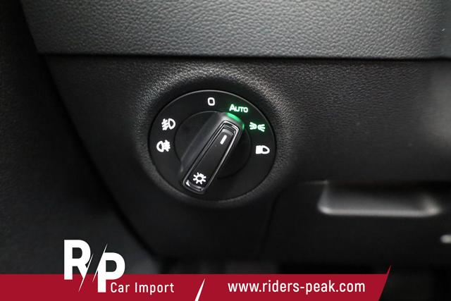Skoda Karoq Drive 4x4 TDI DSG Selection, AHK, Navi, Kamera, 5-J Garantie 