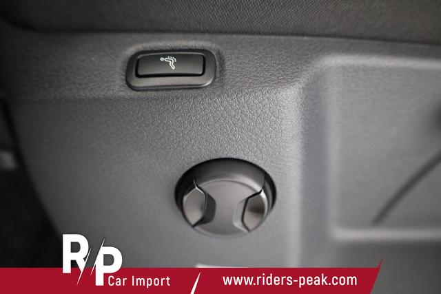Volkswagen Touran Comfortline BMT/Start-Stopp 1.5 TSI DSG Comfortline, AHK, Navi, easyOpen, LED, Side 