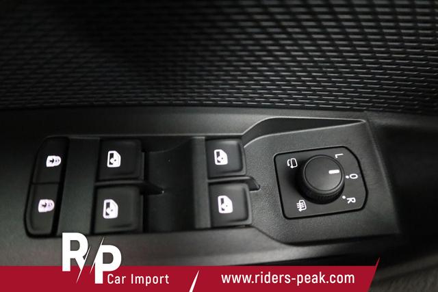 Skoda Octavia Combi RS 2.0 TSI DSG, Sonderlackierung, Pano, AHK, 19 Zoll, Canton, el. Klappe, Navi, Matrix, sofort 