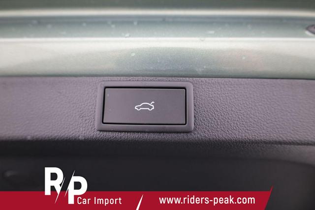 Skoda Octavia Combi RS 2.0 TSI DSG, Sonderlackierung, Pano, AHK, 19 Zoll, Canton, el. Klappe, Navi, Matrix, sofort 