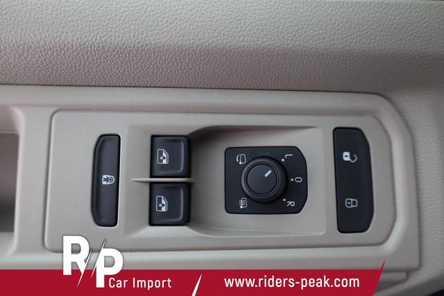 Volkswagen T7 California Beach Camper TDI DSG, AHK, IQ.Light, Side, Kamera, Standheizung 