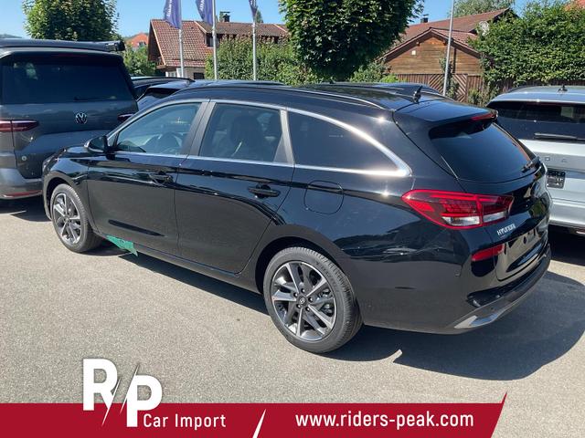 Hyundai i30 Kombi 1.5 T-GDI Family, Navi, Side, Winter, 17-Zoll, Klimaautomatik 