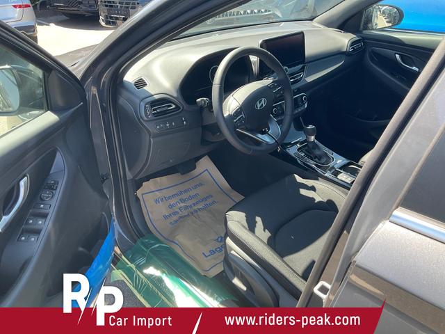 Hyundai i30 Kombi - 1.0 T-GDI DCT Family, Navi, ACC, Side, Winter, 17-Zoll, Klimaautomatik