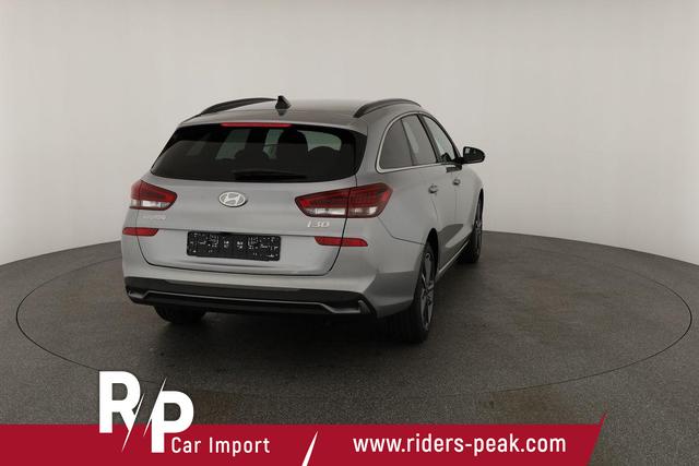 Hyundai i30 Kombi 1.0 T-GDI DCT Family, Navi, ACC, Side, Winter, 17-Zoll, Klimaautomatik 