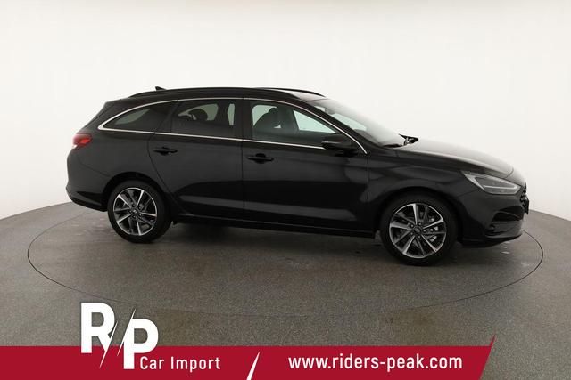 Hyundai i30 Kombi 1.0 T-GDI DCT Family, Navi, ACC, Side, Winter, 17-Zoll, Klimaautomatik 