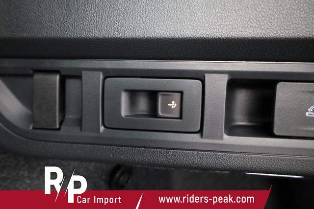 Skoda Octavia Combi RS 2.0 TSI DSG, Sonderlackierung, Pano, AHK, 19 Zoll, Canton, el. Klappe, Navi, Matrix, sofort 