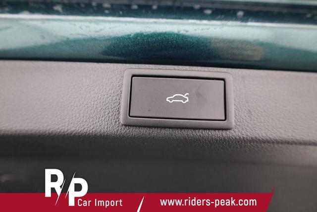 Skoda Octavia Combi RS 2.0 TSI DSG, Sonderlackierung, Pano, AHK, 19 Zoll, Canton, el. Klappe, Navi, Matrix, sofort 