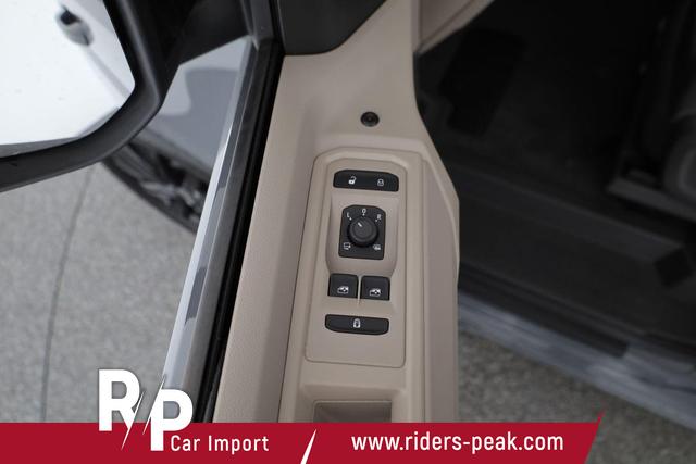 Volkswagen T7 California Beach Camper TDI DSG, 18-Zoll, ArtVelour, Markise, AHK, IQ.Light, Standheizung 