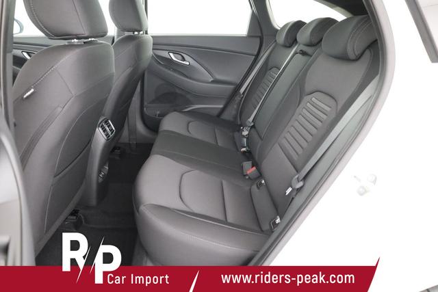 Hyundai i30 Kombi 1.0 T-GDI DCT Family, Navi, ACC, Side, Winter, 17-Zoll, Klimaautomatik 