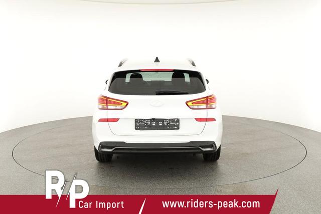 Hyundai i30 Kombi 1.0 T-GDI DCT Family, Navi, ACC, Side, Winter, 17-Zoll, Klimaautomatik 