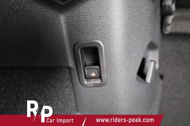 Volkswagen Golf 1.5 TSI eHybrid 150 kW VIII Style, AHK, Navi, Kamera, Side, LED-Plus 
