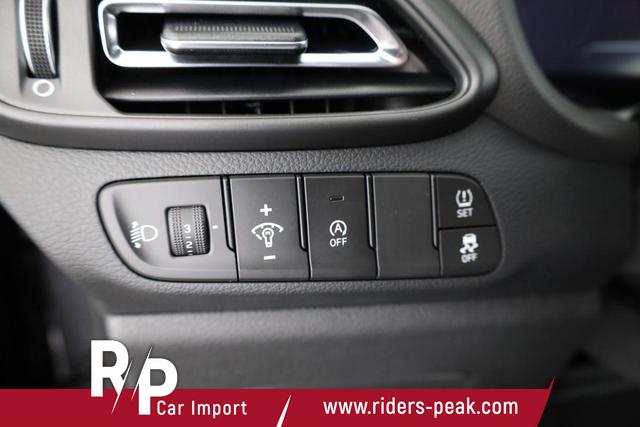 Hyundai i30 Kombi 1.0 T-GDI DCT Family, Navi, ACC, Side, Winter, 17-Zoll, Klimaautomatik 