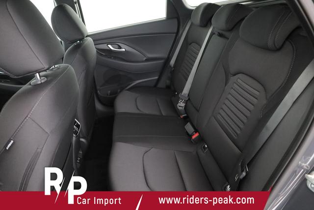 Hyundai i30 Kombi 1.0 T-GDI DCT Family, Navi, ACC, Side, Winter, 17-Zoll, Klimaautomatik 