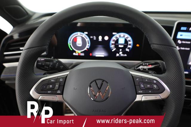 Volkswagen Passat Variant 1.5 TSI eHybrid 200 kW R-Line Black, Pano, AHK, AreaView, 19-Zoll 