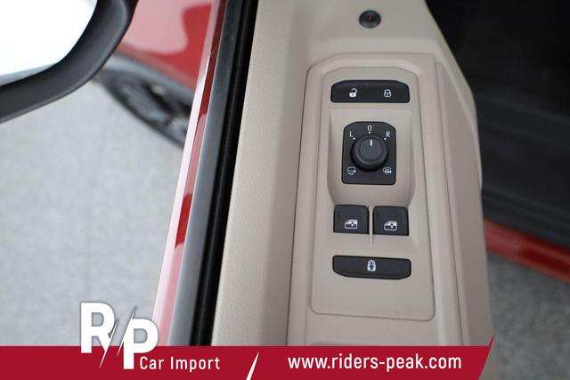 Volkswagen T7 California Beach Camper TDI DSG, 18-Zoll, ArtVelour, Markise, AHK, IQ.Light, Standheizung 
