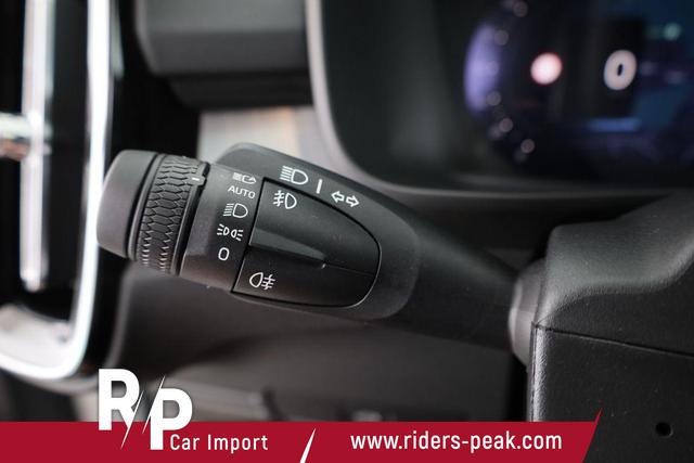 Volvo XC40 Core 2WD B3 Mild-Hybrid Core, AHK, Navi, LED, Winter, Kamera, el. Klappe 