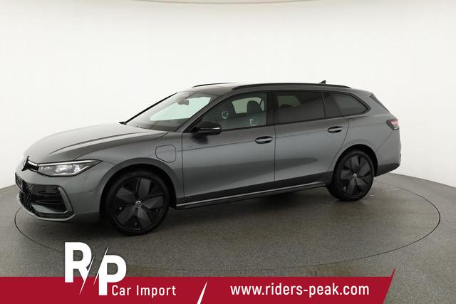 Volkswagen Passat Variant 1.5 TSI eHybrid 200 kW R-Line Black, Pano, AHK, AreaView, 19-Zoll 