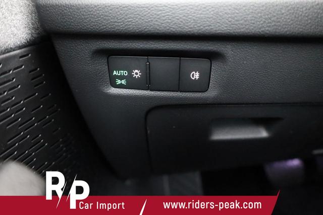 Skoda Octavia Combi 1.5 TSI mHEV 110 kW Selection DSG Selection, Side, Navi, Kamera, Teilleder 