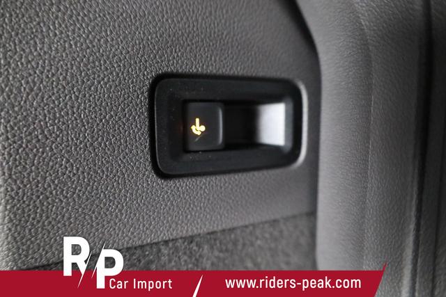 Volkswagen T7 Multivan Style TDI DSG KÜ, Pano, AHK, IQ.Light, 18-Zoll, el. Türen 