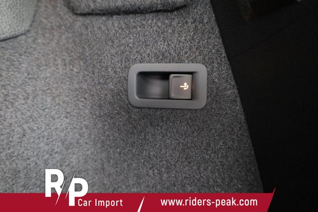 Skoda Karoq Selection 1.5 TSI Selection, AHK, el. Klappe, Kamera, Ladeboden, Winter 
