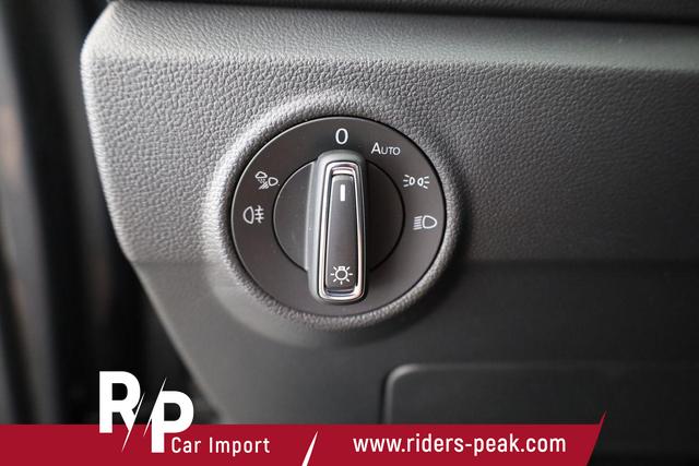 Volkswagen T-Roc Style 1.5 TSI DSG Black Style, AHK, IQ.Light, 19-Zoll, easyOpen, Navi 