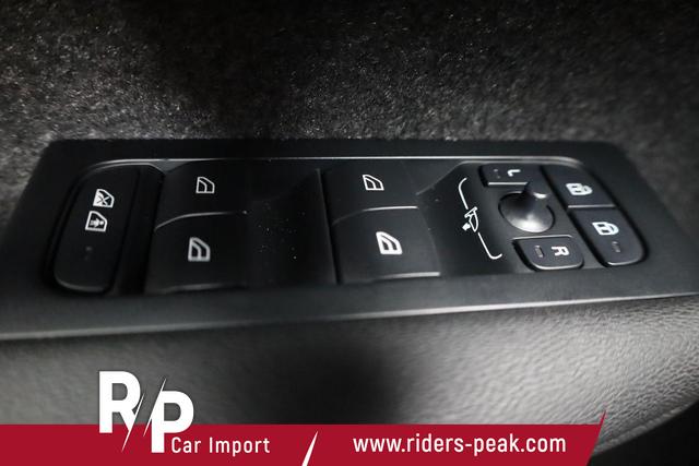 Volvo XC40 Core 2WD B3 Mild-Hybrid Core, Navi, LED, Winter, Kamera, el. Klappe 